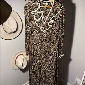 Doen Black Floral Long Sleeve Dress